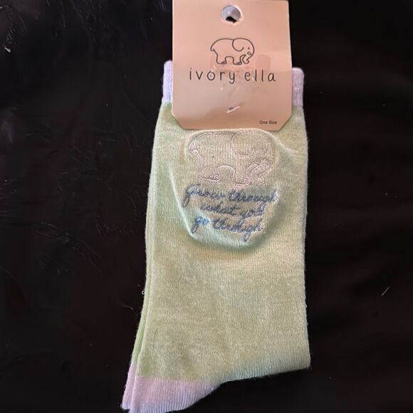 Ivory Ella Green Socks - Picture 1 of 4